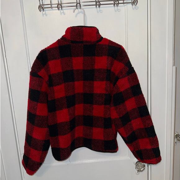 New Fabletics Tahoe Teddy Jacket Holly Berry Buffalo Check Women's size M - Picture 10 of 10